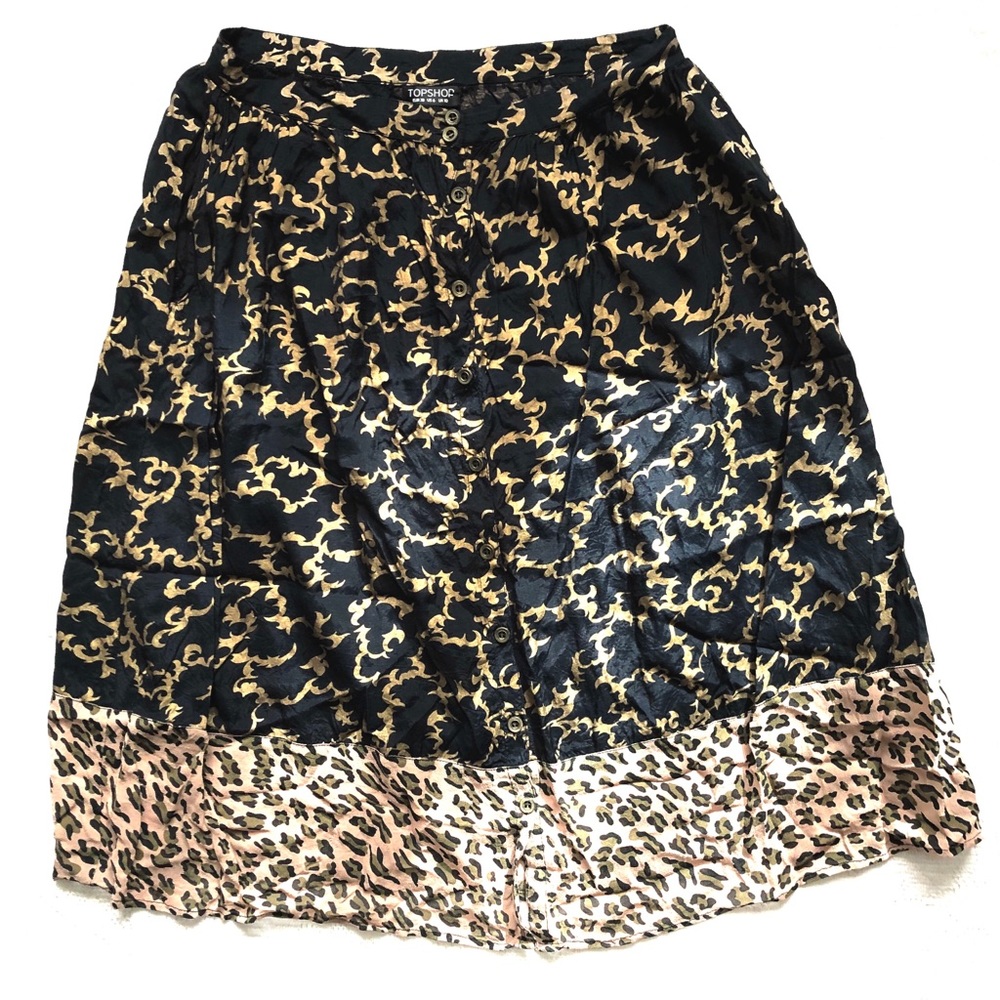 Vintage knee-length skirt | European shopping gem